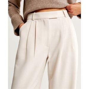 NWT Abercrombie & Fitch high rise ankle taper size 30 /10S Beige trousers pants
